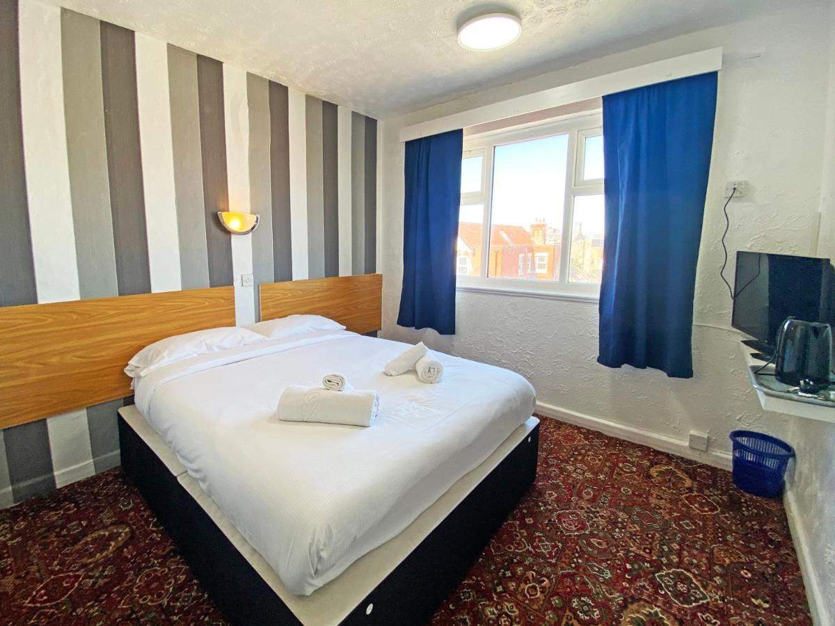 The J & S Hotel Blackpool Luaran gambar